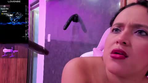 Snapshot of dalia_roses chatting on June 15, 2:03 am Dalia online show from June 15, 2:03 am