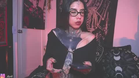 dalia_vorhees online show from January 8, 1:52 am