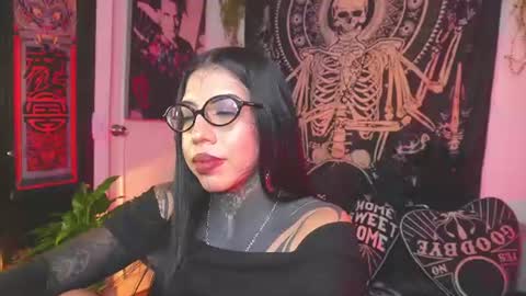 Snapshot of dalia_vorhees chatting on June 13, 2:20 am dalia_vorhees online show from June 13, 2:20 am