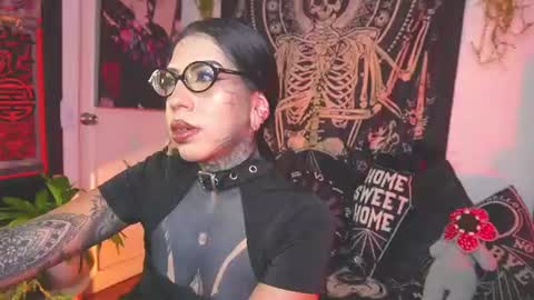 Snapshot of dalia_vorhees chatting on June 19, 2:05 am dalia_vorhees online show from June 19, 2:05 am
