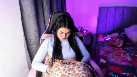 Snapshot of daliaapril22 chatting on July 25, 4:32 am Dalia April online show from July 25, 4:32 am