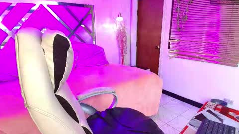 Daliia    online show from March 5, 1:40 pm