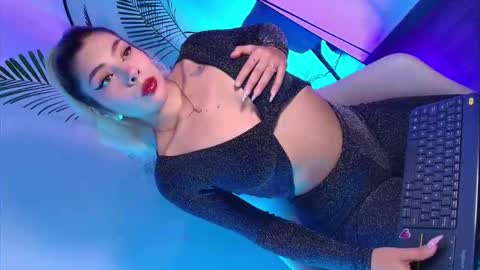 dalilathoms online show from January 10, 9:16 pm