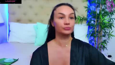 daliyaa_ online show from October 6, 12:13 pm