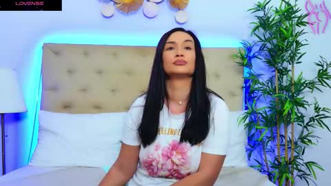 daliyaa_ online show from October 20, 11:54 am