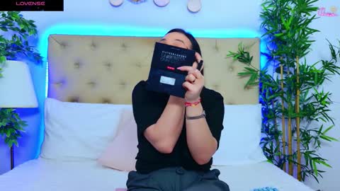 daliyaa_ online show from March 3, 1:06 pm