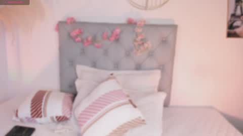 Dalyla online show from May 1, 1:05 pm