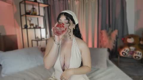 Dalyla online show from June 19, 1:15 pm