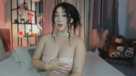 Dalyla online show from July 11, 1:25 pm
