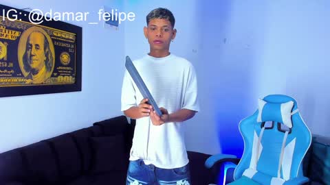 Snapshot of damar_felipe chatting on January 22, 2:37 am damar_felipe online show from January 22, 2:37 am