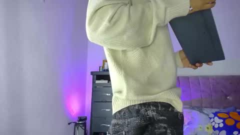 damar_felipe online show from February 7, 9:51 pm