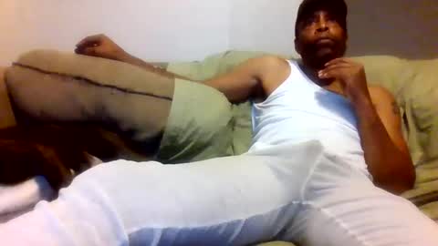 Snapshot of dameatis_brown chatting on June 6, 8:08 am Dameatis Brown online show from June 6, 8:08 am