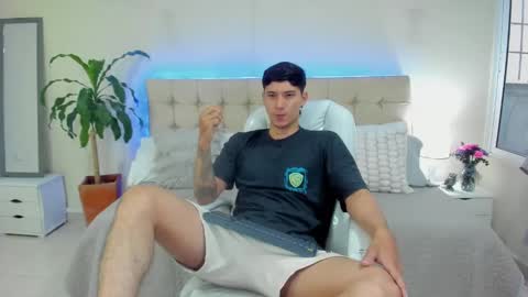 DAMIAN online show from January 11, 12:29 pm