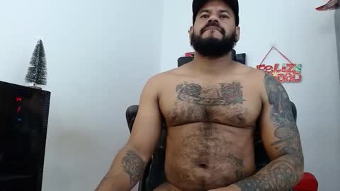 Snapshot of damian64436171 chatting on December 22, 3:14 am damian64436171 online show from December 22, 3:14 am