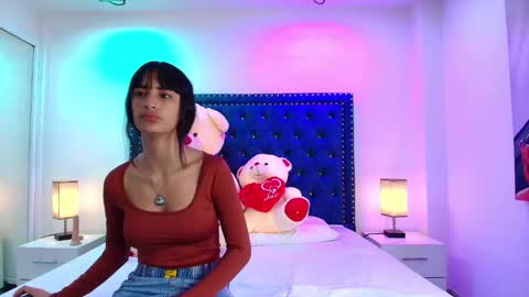 DAMIAN AND ROXANNE.  online show from November 20, 12:49 pm