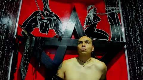 Snapshot of damian_and_tiana chatting on November 19, 4:45 am damian_and_tiana online show from November 19, 4:45 am