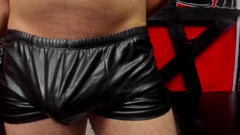 damian_and_tiana online show from February 3, 6:40 am