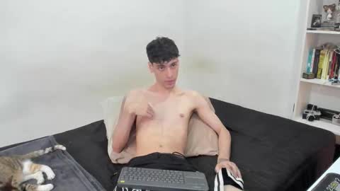 Damian online show from March 12, 8:04 pm