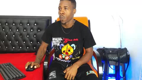 damian_hart_24cm online show from September 11, 10:15 am