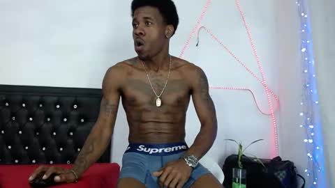 damian_hart_24cm online show from June 24, 3:33 pm