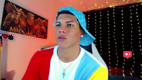 Snapshot of damian_latinxxx chatting on January 11, 8:33 am Damian online show from January 11, 8:33 am