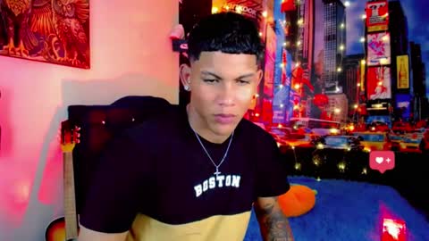 Snapshot of damian_latinxxx chatting on January 13, 7:11 am Damian online show from January 13, 7:11 am