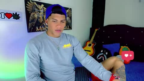 Snapshot of damian_latinxxx chatting on January 18, 3:09 am Damian online show from January 18, 3:09 am