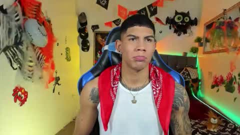 Snapshot of damian_latinxxx chatting on October 24, 3:14 am Damian online show from October 24, 3:14 am