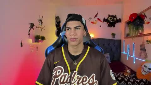 Snapshot of damian_latinxxx chatting on November 2, 3:09 am Damian online show from November 2, 3:09 am