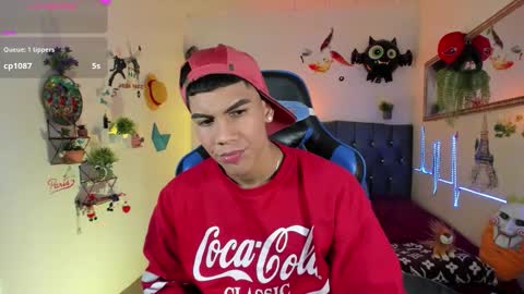 Snapshot of damian_latinxxx chatting on November 8, 3:18 am Damian online show from November 8, 3:18 am