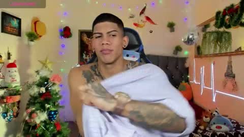 Snapshot of damian_latinxxx chatting on November 30, 3:10 am Damian online show from November 30, 3:10 am