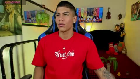 Damian online show from April 30, 6:25 pm