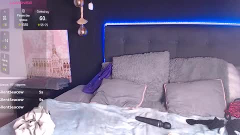 damian_n_lissa online show from February 21, 11:54 pm