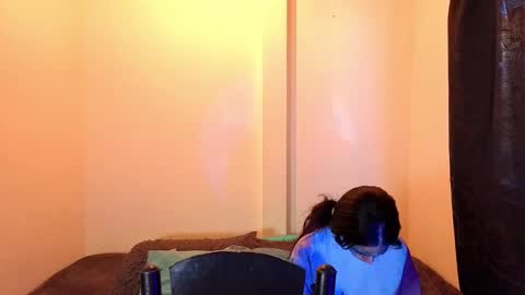 Snapshot of damian_n_lissa chatting on May 9, 10:15 pm damian_n_lissa online show from May 9, 10:15 pm