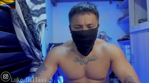 Snapshot of damian_torner chatting on May 20, 3:02 am Damian torner online show from May 20, 3:02 am