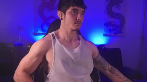 Snapshot of damianow chatting on January 23, 12:25 am insta damn8 -------- online show from January 23, 12:25 am