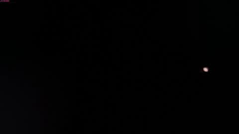 Snapshot of damianow chatting on October 31, 12:33 am insta damn8 -------- online show from October 31, 12:33 am