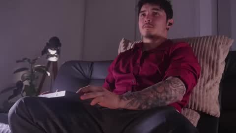 insta damn8   --------  online show from January 5, 11:41 pm