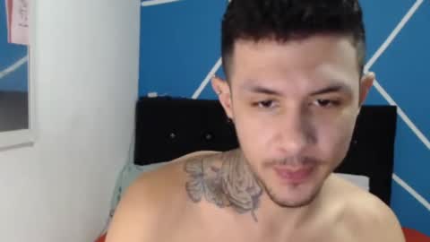 Snapshot of damiansexyboy69 chatting on November 15, 5:27 am damiansexyboy69 online show from November 15, 5:27 am