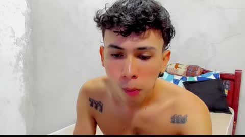 Snapshot of damien_444 chatting on September 25, 1:15 pm damien_444 online show from September 25, 1:15 pm