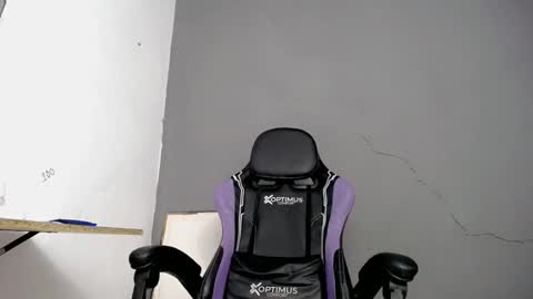 damien_444 online show from February 10, 9:30 pm