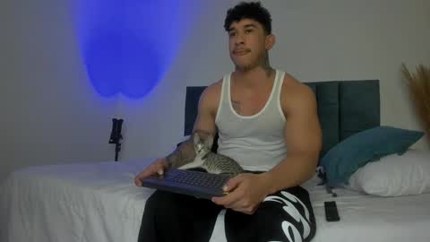 INSTAGRAM  DAMMIANMILLEROFICIAL online show from October 31, 5:30 am