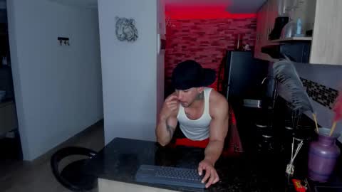 INSTAGRAM  DAMMIANMILLEROFICIAL online show from February 3, 3:04 am