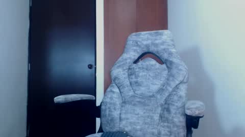 Snapshot of dammuscle chatting on October 29, 3:47 pm dammuscle online show from October 29, 3:47 pm