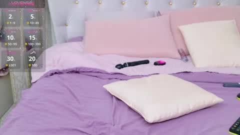 Snapshot of damn_bae__ chatting on March 12, 7:24 am Julia online show from March 12, 7:24 am