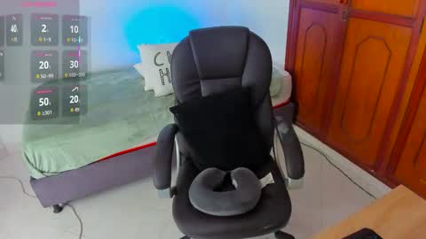 Kary-- independent model Schedule 0530am-1000am colombian time online show from February 24, 12:30 am