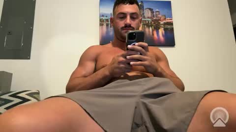 Clyde online show from November 10, 11:20 am