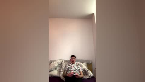 damo111694 online show from March 22, 8:12 pm