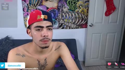 Snapshot of damoncolbi chatting on December 18, 1:26 am damoncolbi online show from December 18, 1:26 am