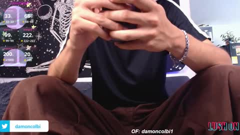 Snapshot of damoncolbi chatting on November 16, 9:20 pm damoncolbi online show from November 16, 9:20 pm